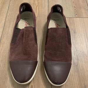 FlexED Love Maroon Women Sneaker Shoes